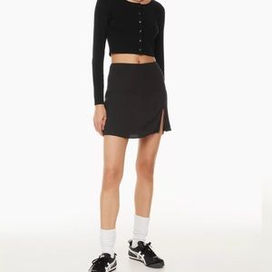 Aritzia Tatiana Skirt in WHITE size 2